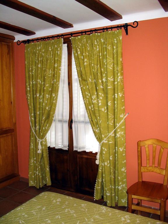 Apartamentos Casa Gallan Sarvisé 部屋 写真
