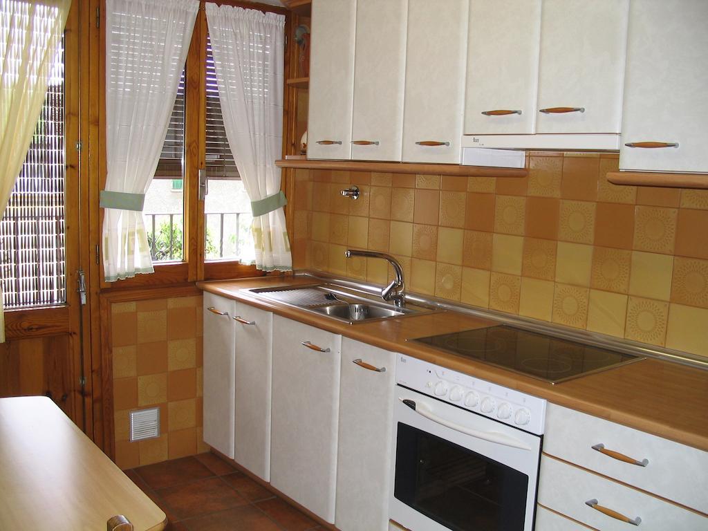 Apartamentos Casa Gallan Sarvisé 部屋 写真